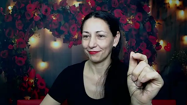 Snapshot of LiluGrants chatting on 02/06/25, 01:49 LiluGrants online show from 02/06/25, 01:49