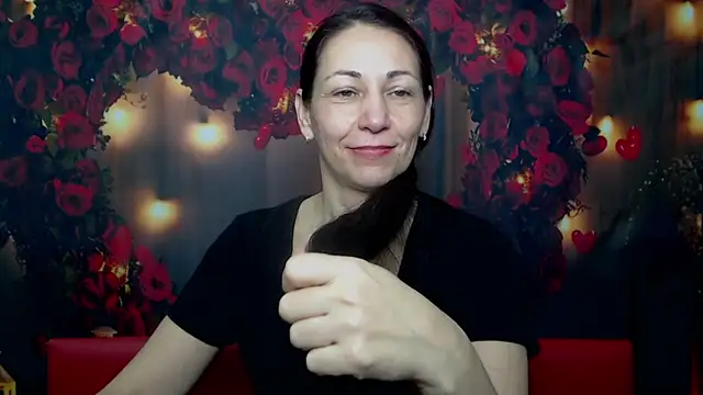 Snapshot of LiluGrants chatting on 02/06/25, 04:53 LiluGrants online show from 02/06/25, 04:53