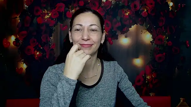 Snapshot of LiluGrants chatting on 02/08/25, 10:18 LiluGrants online show from 02/08/25, 10:18