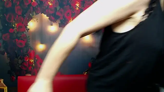 Snapshot of LiluGrants chatting on 02/16/25, 05:04 LiluGrants online show from 02/16/25, 05:04