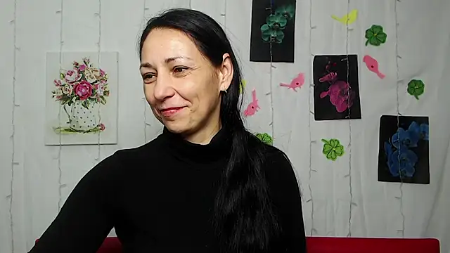 Snapshot of LiluGrants chatting on 03/17/25, 04:19 LiluGrants online show from 03/17/25, 04:19