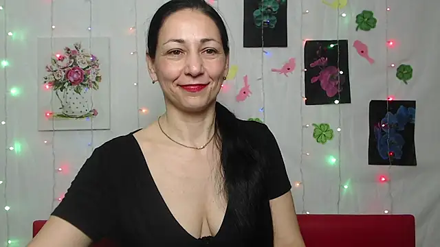 Snapshot of LiluGrants chatting on 03/18/25, 01:53 LiluGrants online show from 03/18/25, 01:53