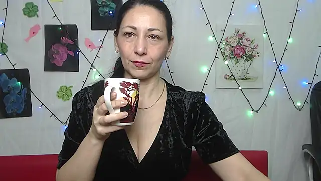 Snapshot of LiluGrants chatting on 03/21/25, 07:24 LiluGrants online show from 03/21/25, 07:24