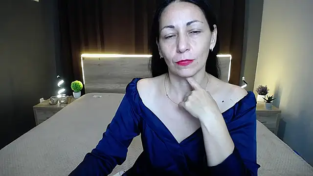 Snapshot of LiluGrants chatting on 10/09/25, 06:06 LiluGrants online show from 10/09/25, 06:06