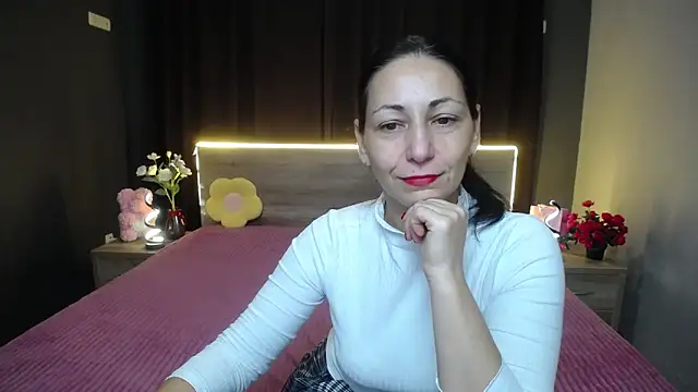 Snapshot of LiluGrants chatting on 11/13/25, 07:13 LiluGrants online show from 11/13/25, 07:13