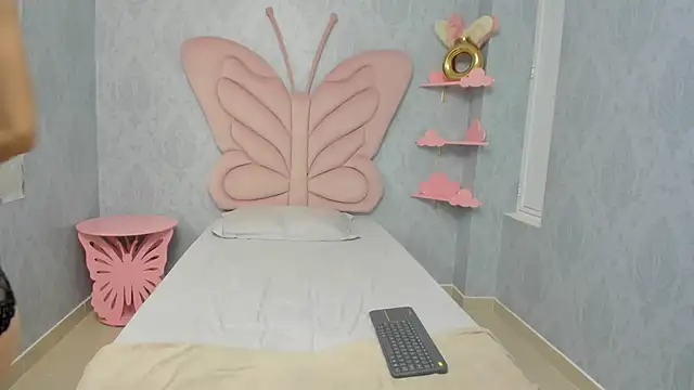 MaddyCute4u online show from 02/21/25, 11:33