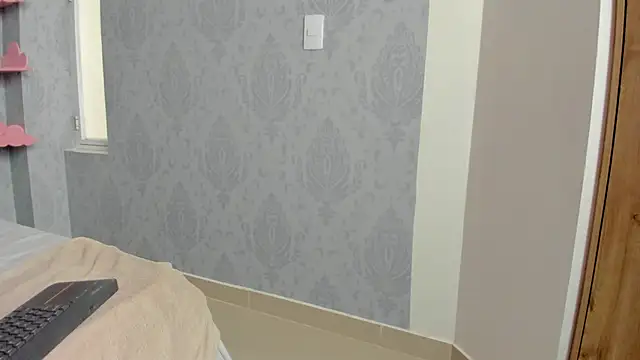 MaddyCute4u online show from 02/21/25, 02:38