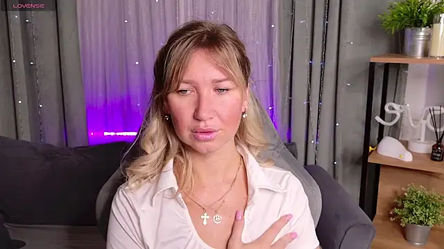 MilaBott online show from 09/13/25, 08:19