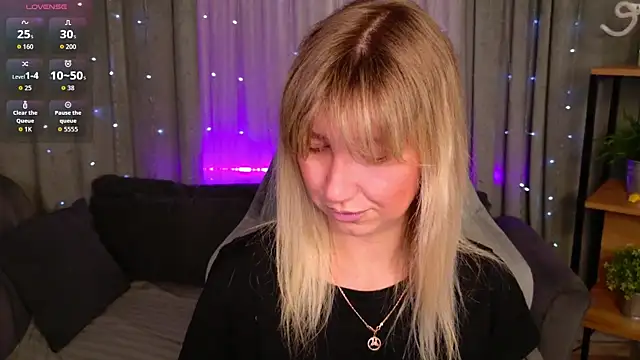 MilaBott online show from 04/08/26, 07:14