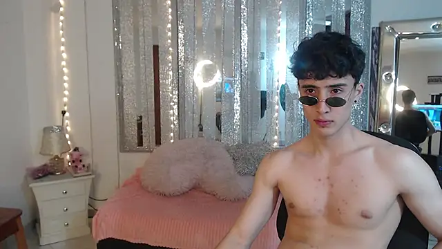 gojo satoru 18 online show from 01/24/25, 03:02