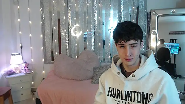 gojo satoru 18 online show from 01/27/25, 11:43