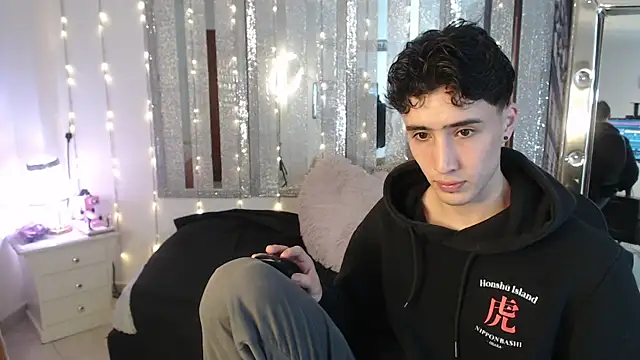 gojo satoru 18 online show from 02/12/25, 11:51