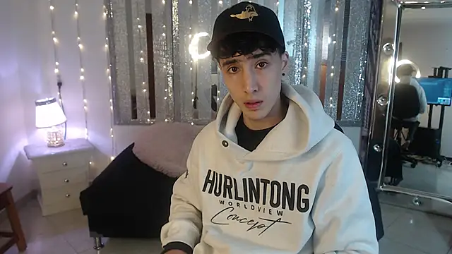 gojo satoru 18 online show from 02/18/25, 11:44