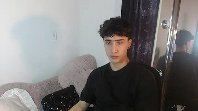 gojo satoru 18 online show from 02/26/25, 12:47