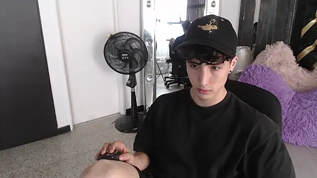 gojo satoru 18 online show from 03/12/25, 02:56