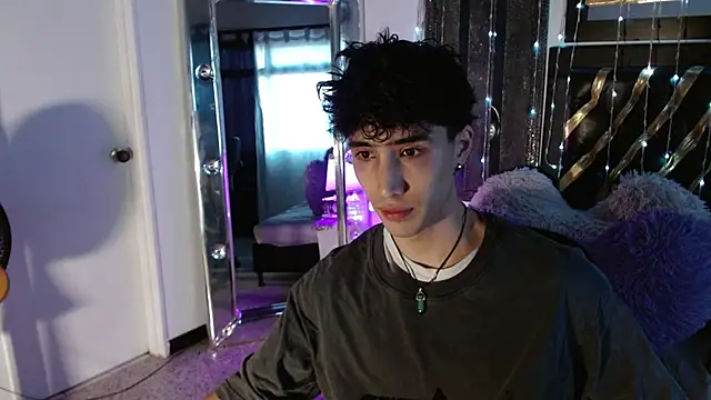 gojo satoru 18 online show from 09/26/25, 11:58