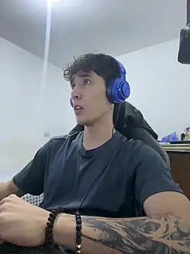 gojo satoru 18 online show from 03/02/26, 02:47