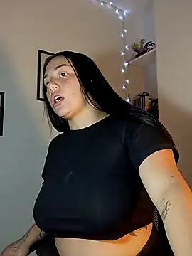 helena smith online show from 02/05/25, 04:37