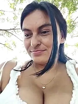 Snapshot of Horny-Mommy-Dirty chatting on 02/19/25, 03:16 Horny-Mommy-Dirty online show from 02/19/25, 03:16