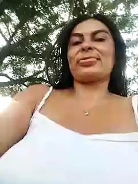 Snapshot of Horny-Mommy-Dirty chatting on 03/09/25, 10:08 Horny-Mommy-Dirty online show from 03/09/25, 10:08