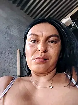 Snapshot of Horny-Mommy-Dirty chatting on 03/15/25, 07:27 Horny-Mommy-Dirty online show from 03/15/25, 07:27