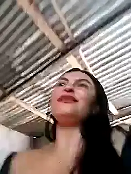 Snapshot of Horny-Mommy-Dirty chatting on 03/20/25, 04:09 Horny-Mommy-Dirty online show from 03/20/25, 04:09