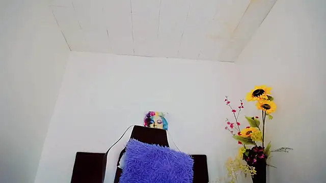 Snapshot of samantha_official_ chatting on 12/11/24, 07:36 samantha official online show from 12/11/24, 07:36