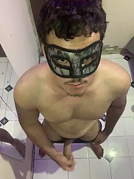Brasileirinhoo online show from 05/02/26, 04:17
