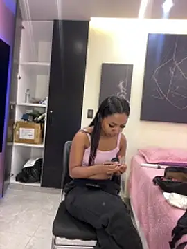 GabrielaLugo online show from 05/15/26, 11:50