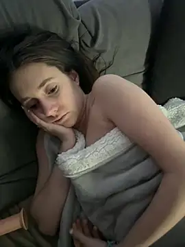 Lena Lang online show from 03/17/25, 10:28