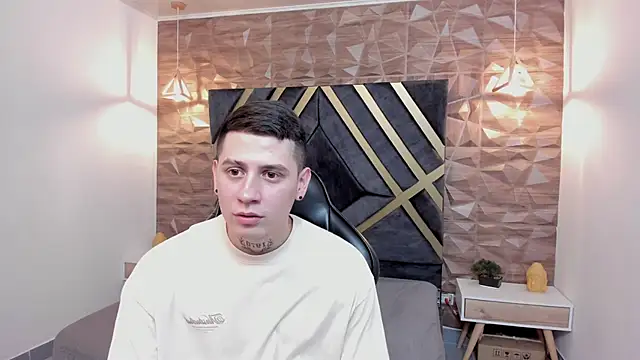 Snapshot of Yeiko_Romero_ chatting on 02/06/25, 05:09 Yeiko Romero online show from 02/06/25, 05:09