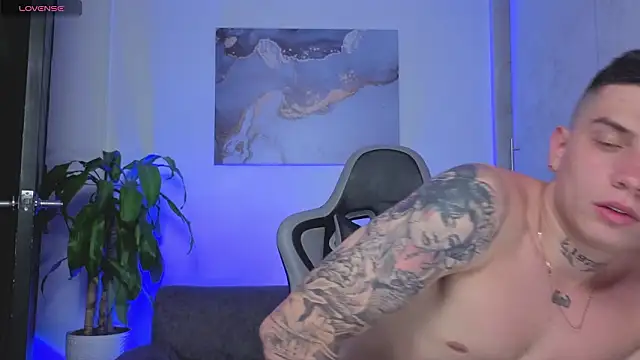 Yeiko Romero  online show from 03/28/26, 11:37