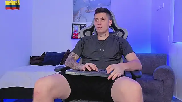 Yeiko Romero  online show from 04/23/26, 06:21