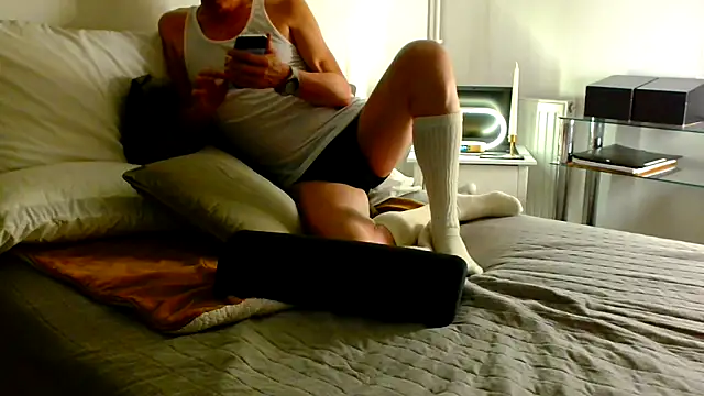 ImYourXtoy online show from 02/13/26, 07:43