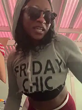 Snapshot of wynterheat chatting on 02/16/25, 12:08 wynterheat online show from 02/16/25, 12:08