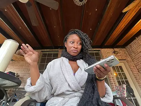 Snapshot of wynterheat chatting on 03/07/25, 01:51 wynterheat online show from 03/07/25, 01:51