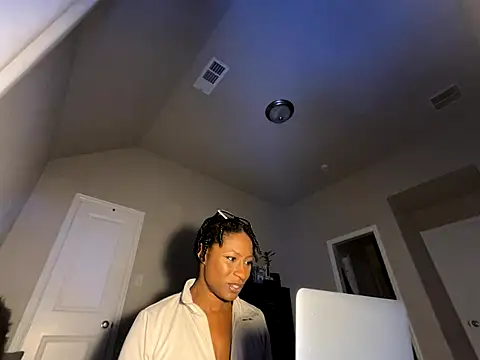 wynterheat online show from 12/21/25, 06:20