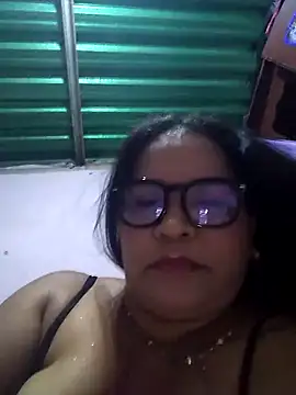 Snapshot of Sikiu_40 chatting on 02/04/26, 10:10 Sikiu 40 online show from 02/04/26, 10:10