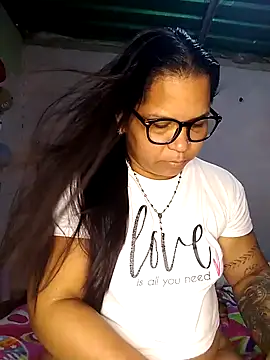 Snapshot of Sikiu_40 chatting on 02/19/26, 02:35 Sikiu 40 online show from 02/19/26, 02:35