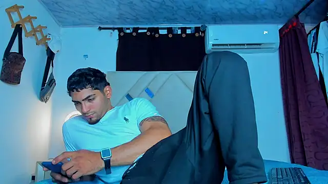 Rich boy01 online show from 01/19/25, 11:21