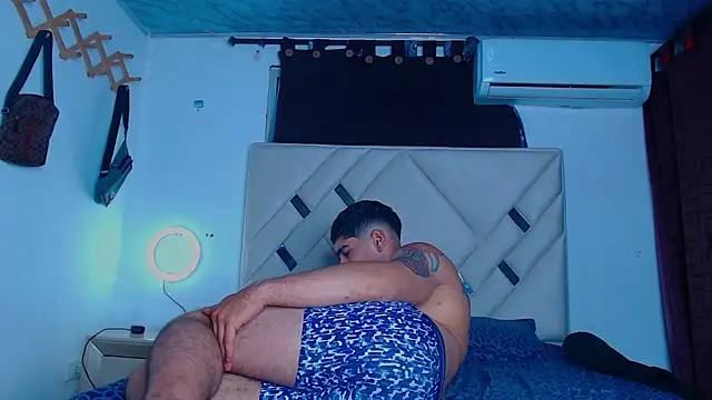 Rich boy01 online show from 02/28/25, 10:30