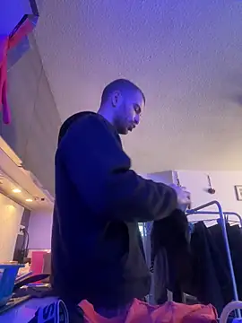 Greyoff online show from 12/13/24, 11:02