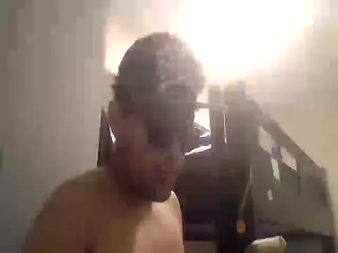 Snapshot of mateomalp675_90 chatting on 05/15/26, 02:02 mateomalp675 90 online show from 05/15/26, 02:02