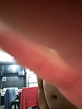 littleboyhot95 online show from 10/04/25, 11:47