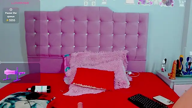 Snapshot of samy_0107 chatting on 02/16/25, 02:32 samy 0107 online show from 02/16/25, 02:32