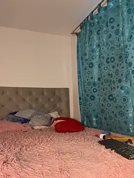 Snapshot of samy_0107 chatting on 09/21/25, 10:44 samy 0107 online show from 09/21/25, 10:44