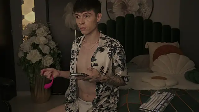 Snapshot of IsmaelRichardson chatting on 03/21/25, 05:02 IsmaelRichardson online show from 03/21/25, 05:02