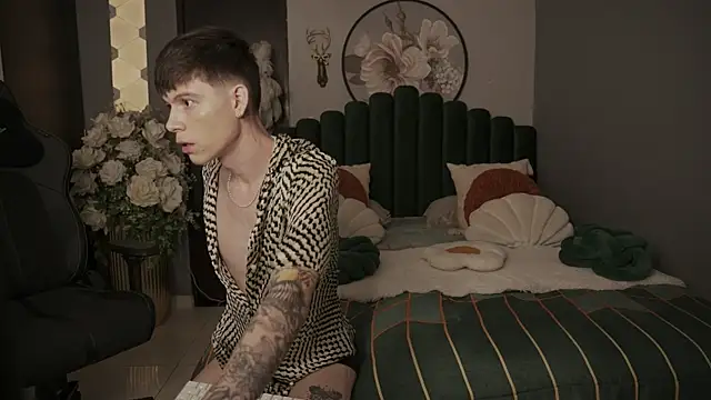 Snapshot of IsmaelRichardson chatting on 03/23/25, 01:31 IsmaelRichardson online show from 03/23/25, 01:31