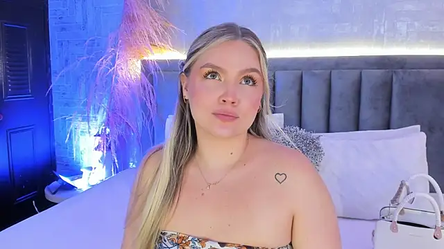 GaiaBaker online show from 12/03/25, 01:42