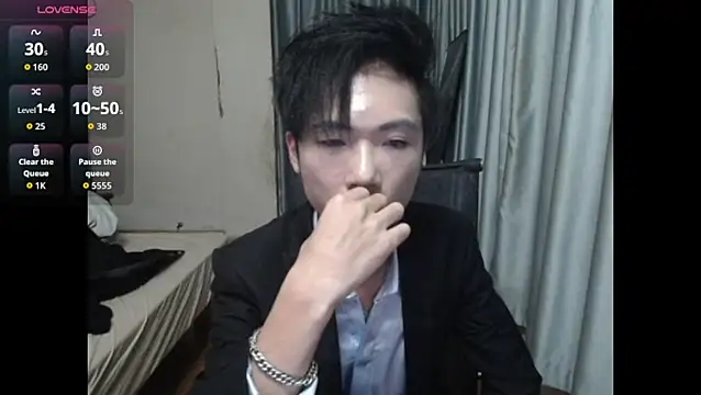 wujiaxing22 online show from 12/16/25, 07:19